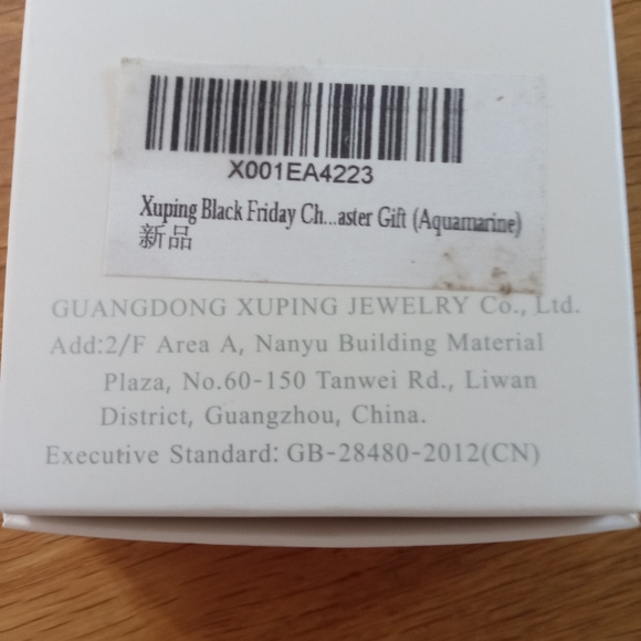 NWT Swarovski Crystals Blue Cube Earrings - Picture 5 of 5